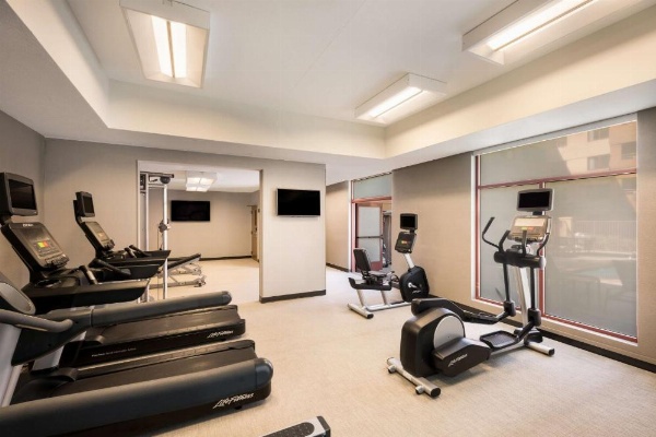 Sonesta Select San Jose Airport image 15